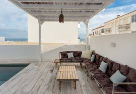 3+1 Bedroom Villa for Sale in Lagos with Sea Views, Pool & Beach Access in the Algarve