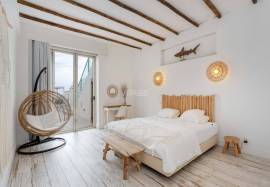 3+1 Bedroom Villa for Sale in Lagos with Sea Views, Pool & Beach Access in the Algarve