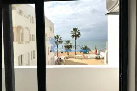 Fully renovated 2 bedroom apartment with sea view - Quarteira