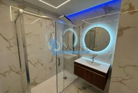Fully renovated 2 bedroom apartment with sea view - Quarteira