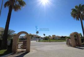 Semi-detached house T0+2 located in Ponta Grande Resort-Albufeira