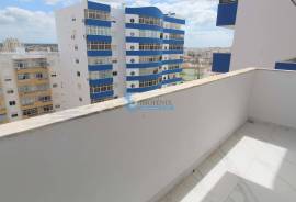 Renovated 2 bedroom apartment a few meters from the riverside area of Portimão