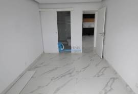 Renovated 2 bedroom apartment a few meters from the riverside area of Portimão