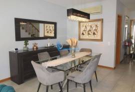 3 bedroom townhouse with pool and garage in central Ferreiras
