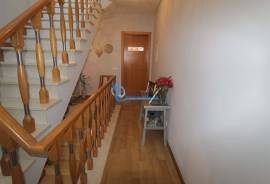 3 bedroom townhouse with pool and garage in central Ferreiras