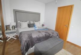 3 bedroom townhouse with pool and garage in central Ferreiras