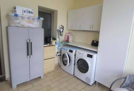 3 bedroom townhouse with pool and garage in central Ferreiras