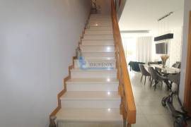 3 bedroom townhouse with pool and garage in central Ferreiras
