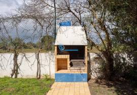 Discover Casa Azul - A 4 bedroom villa with pool and garden in the heart of Guia/Albufeira!