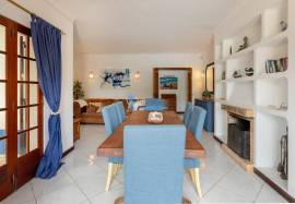 Discover Casa Azul - A 4 bedroom villa with pool and garden in the heart of Guia/Albufeira!