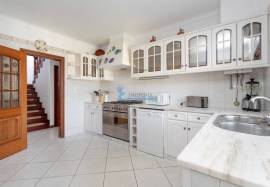 Discover Casa Azul - A 4 bedroom villa with pool and garden in the heart of Guia/Albufeira!