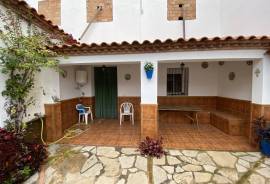 Torre Temptation Townhouse