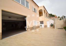 QUARTEIRA - THREE BEDROOM VILLA