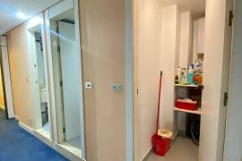 Bright and spacious office in the centre of Las Arenas