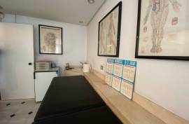 Bright and spacious office in the centre of Las Arenas
