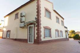 Villa for sale in Torrevieja