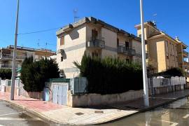 2nd Line Beach! Great opportunity in Santa Pola