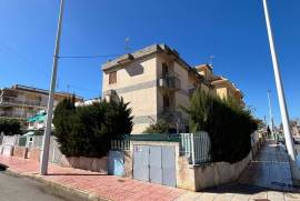 2nd Line Beach! Great opportunity in Santa Pola