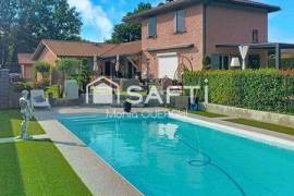 Villa - 173 m² - 5 chambres- piscine - terrain
