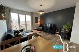 Appartement 3 pièces lumineux au dernier étage !