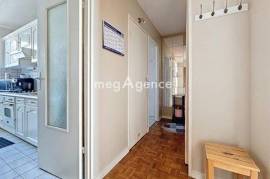 APPARTEMENT STUDIO DANS RESIDENCE CALME