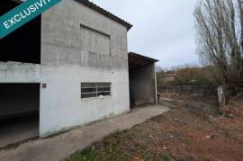HANGAR / GARAGE / LOCAL DE STOCKAGE / ENTREPOT