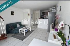 Appartement duplex 2 pièces avec terrasse, balcon, piscine et parking