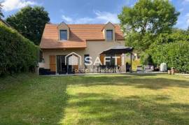 Maison edifiée sur un terrain 600m²