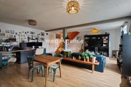 Maison 4 pièces 92m2 Cour/jardin