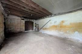 2 locaux de stockage - garages avec jardin