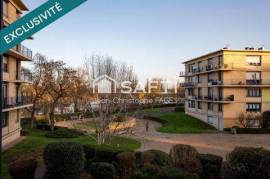 F2 rénové - Vue sur Seine - DPE “D” - Parking - 2 caves