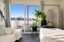 URRUGNE – CŒUR DE VILLE – APPARTEMENT D’EXCEPTION 4 PIÈCES – 107m2