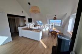 Bel appartement 56 M2 / T2, lumineux et climatisé au coeur du village.