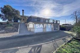 Maison spacieuse de 152 m2 avec piscine, double garage et dépendance Airbnb