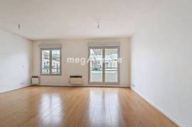 APPARTEMENT 2 PIECES 44 M² AVEC BALCON ET PARKING