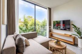 Modern 1-Bedroom Apartment in the Heart of Batu Bolong, Canggu