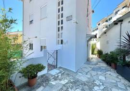 2-beds apartment in Zambujal for rent