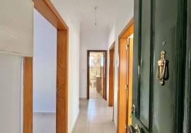 2-beds apartment in Zambujal for rent