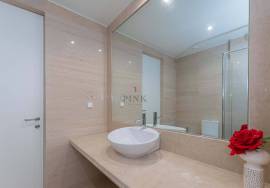 4 bedroom duplex apartment on Estrada Monumental 4 bedroom duplex apartment on Estrada Monumental