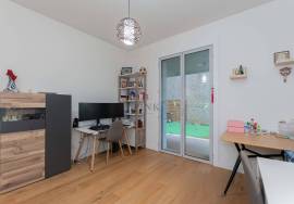 4 bedroom duplex apartment on Estrada Monumental 4 bedroom duplex apartment on Estrada Monumental