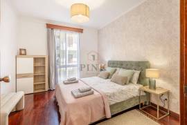 2 Bedroom Apartment in the center of Caniço – ready to move in