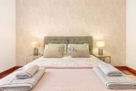 2 Bedroom Apartment in the center of Caniço – ready to move in