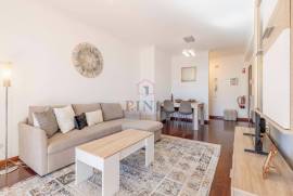 2 Bedroom Apartment in the center of Caniço – ready to move in