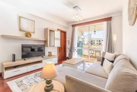 2 Bedroom Apartment in the center of Caniço – ready to move in