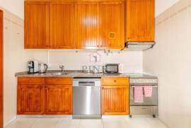 2 Bedroom Apartment in the center of Caniço – ready to move in