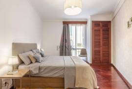 2 Bedroom Apartment in the center of Caniço – ready to move in