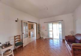 3 + 1 Bedroom villa for sale in Espiche
