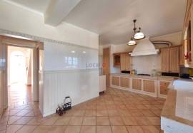 3 + 1 Bedroom villa for sale in Espiche