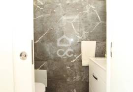 Renovated 3 Bedroom Apartment with Sea View Terrace, in Armação de Pêra