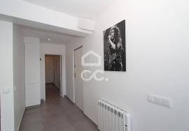 Renovated 3 Bedroom Apartment with Sea View Terrace, in Armação de Pêra
